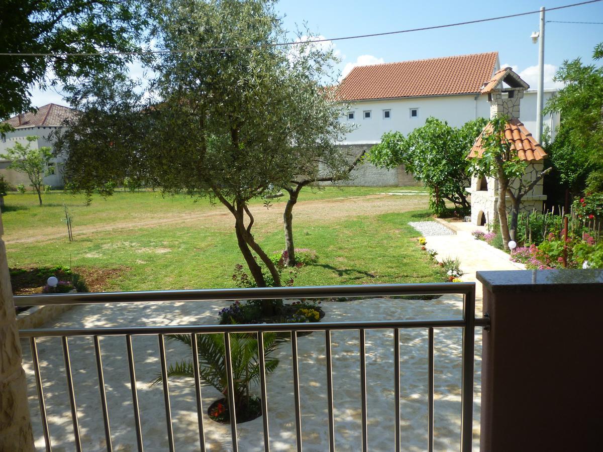 Apartmani Sunset Селине Екстериор снимка