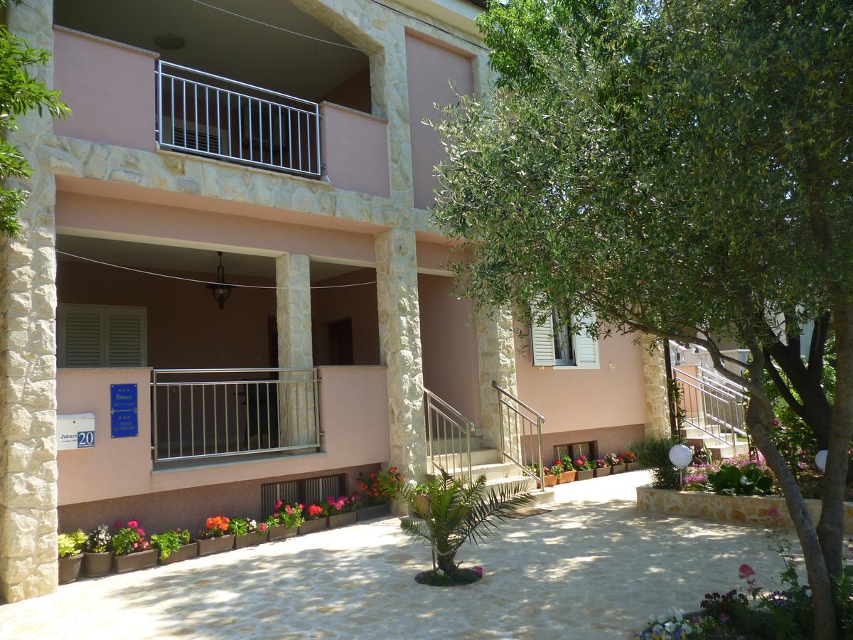 Apartmani Sunset Селине Екстериор снимка